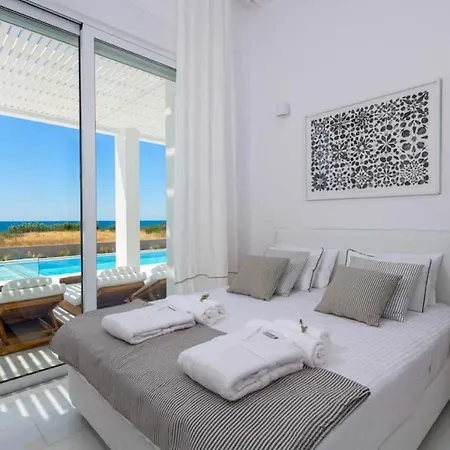فيلة Seashore Beachfront *