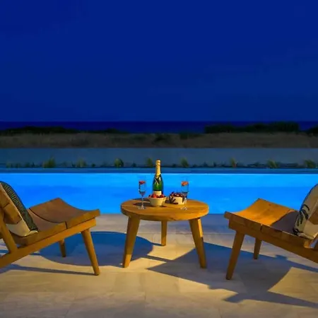 Seashore Beachfront فيلة لاخنيا